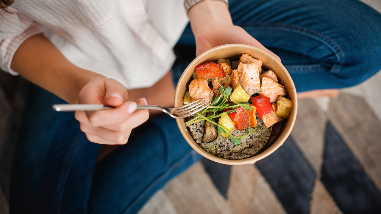 Gesunde Ernährung trägt maßgeblich zur mentalen Gesundheit bei.