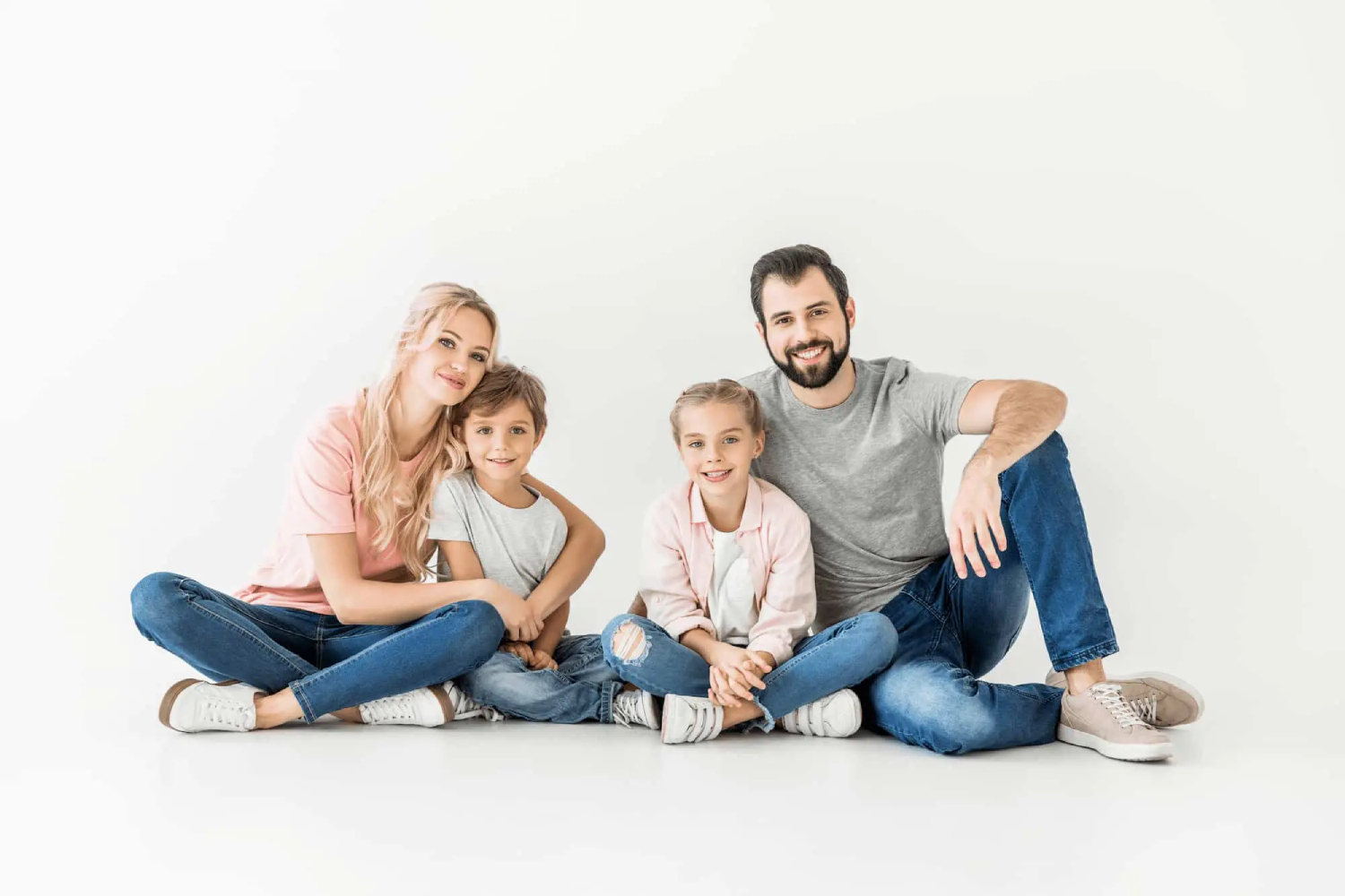 Familie - Eltern mit Sohn und Tochter